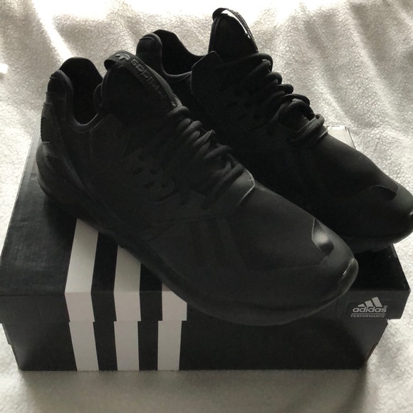 Le adidas donne poshmark tubolari runner Le adidas donne poshmark tubolari runner